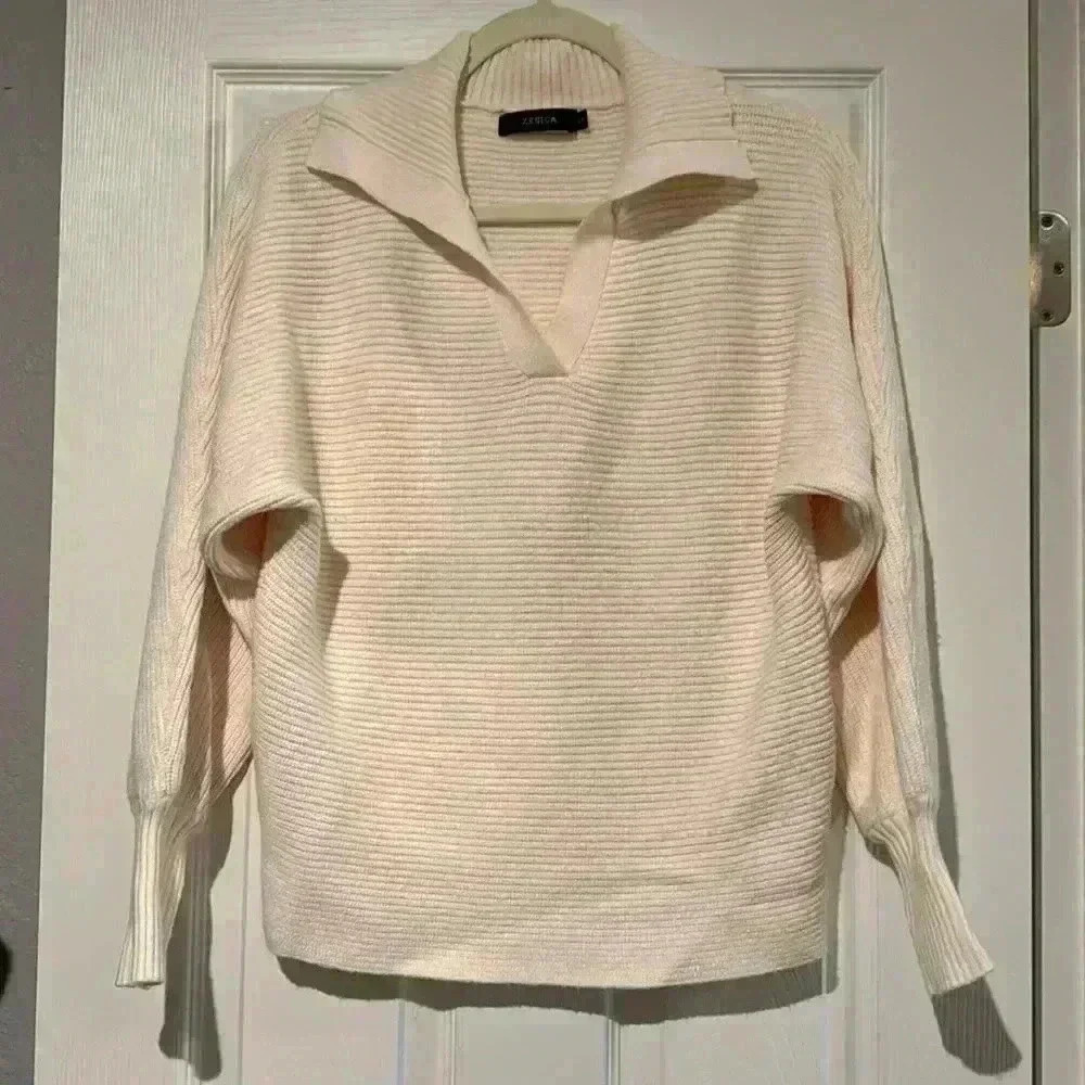 V Neck Long Sleeve Ribbed Knit Sweater - Picture 2 of 3